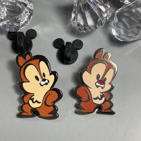 Disney Chip Dale Trading Pin Chipmunk Kawaii Art Lapel Pin Brooch Accessories - Picture 2 of 6